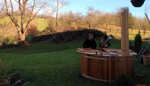 Delivery, base-preparation and set-up in less than three hours; Cumbria, November 2013